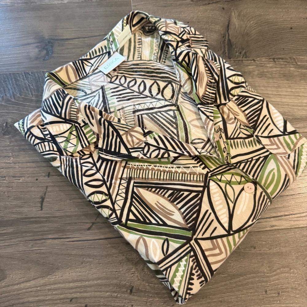 Erika Womens Large Geometric Abstract Leaf Print Button Down Shirt Green Tan L
